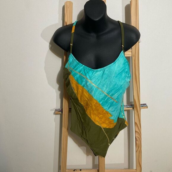Carol Wior one piece, green gold blue, wired support cross back size 18/XL - Picture 1 of 8